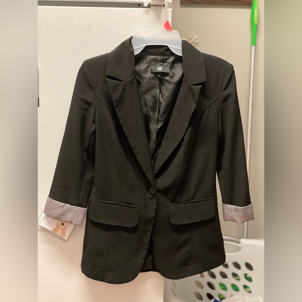 Black Jacket Blazer - Picture 3 of 3